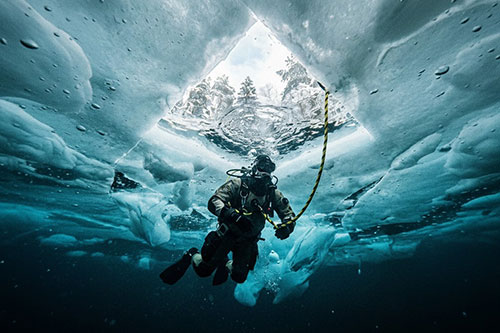 Nurkowanie pod lodem